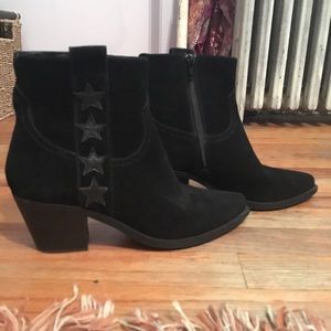 Black suede Steve Madden booties